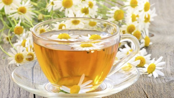 Болит голова в висках. Причины, если тошнит, давит на глаза, слева, справа, пульсирующая, сильная, давящая, тупая. Что делать